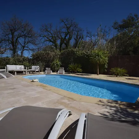 Casa vacanze Cozy Holiday In With Heated Pool Cogolin